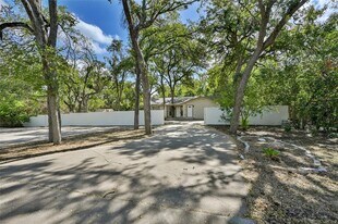 6713 Silvermine Dr in Austin, TX - Building Photo