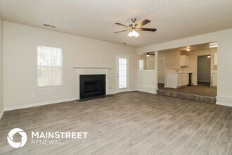 6573 Shaffers Way in Lithonia, GA - Building Photo - Building Photo
