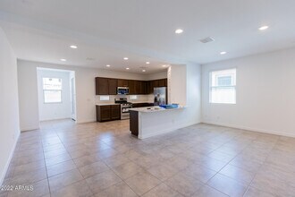 9323 W Glenrosa Ave in Phoenix, AZ - Building Photo - Building Photo