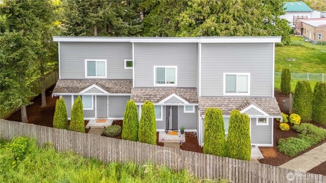 5863 Cedar Street, Unit 101 in Ferndale, WA - Building Photo - Building Photo