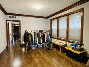 4623 S Harding Ave-Unit -1 in Chicago, IL - Building Photo - Building Photo