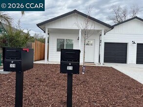 309 Lampasas Ave in Sacramento, CA - Building Photo - Building Photo