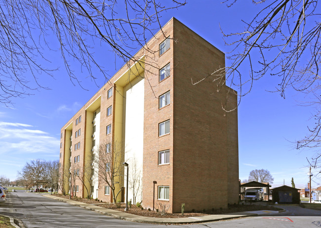 Kiwanis Towers in Kingsport, TN - Building Photo - Building Photo