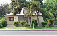 1302-1342 E Shields Ave in Fresno, CA - Building Photo - Building Photo