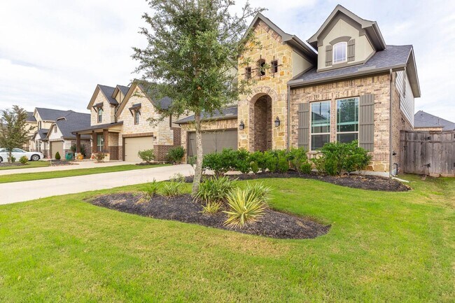 3443 Cabernet Shores Dr