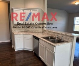 128 Sunland Dr in Beebe, AR - Building Photo - Building Photo