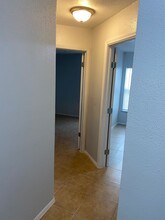 5927 Fairshire Dr in San Antonio, TX - Building Photo - Building Photo