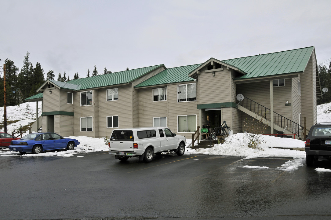 The Summit in Government Camp, OR - Building Photo