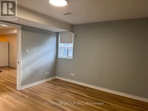1606 Queen St E in Toronto, ON - Building Photo - Building Photo