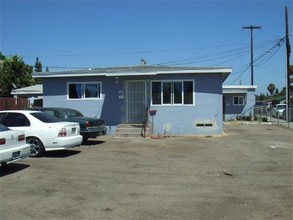 413-421 S Highland Ave in San Diego, CA - Building Photo - Building Photo