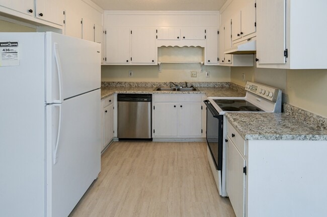 2225 Golf Rd SW in Huntsville, AL - Building Photo - Building Photo