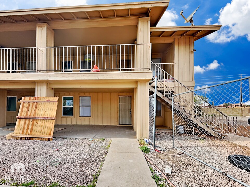 6657 W Ocotillo Rd in Glendale, AZ - Building Photo