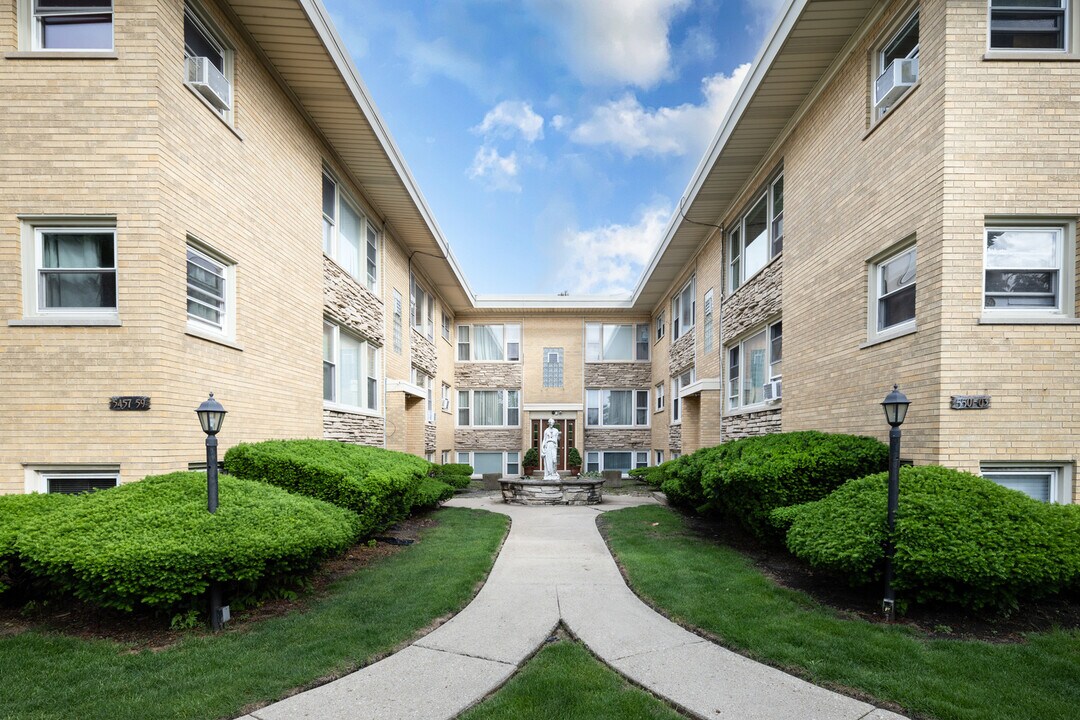 5457 W Edmunds St in Chicago, IL - Building Photo