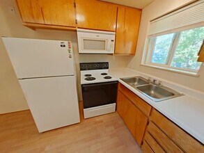 1615 Ferry Alley in Eugene, OR - Building Photo - Building Photo