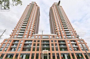 3270 Sheppard Ave E in Toronto, ON - Building Photo