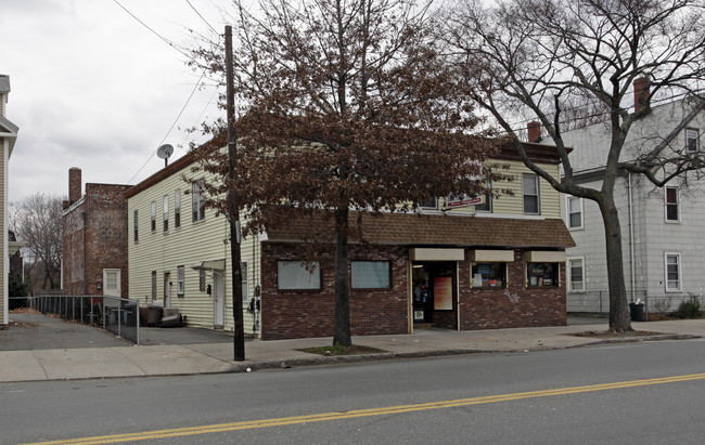 122 Boston St in Salem, MA - Building Photo - Building Photo