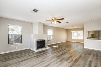 1232 Dexford Dr in Austin, TX - Building Photo - Building Photo