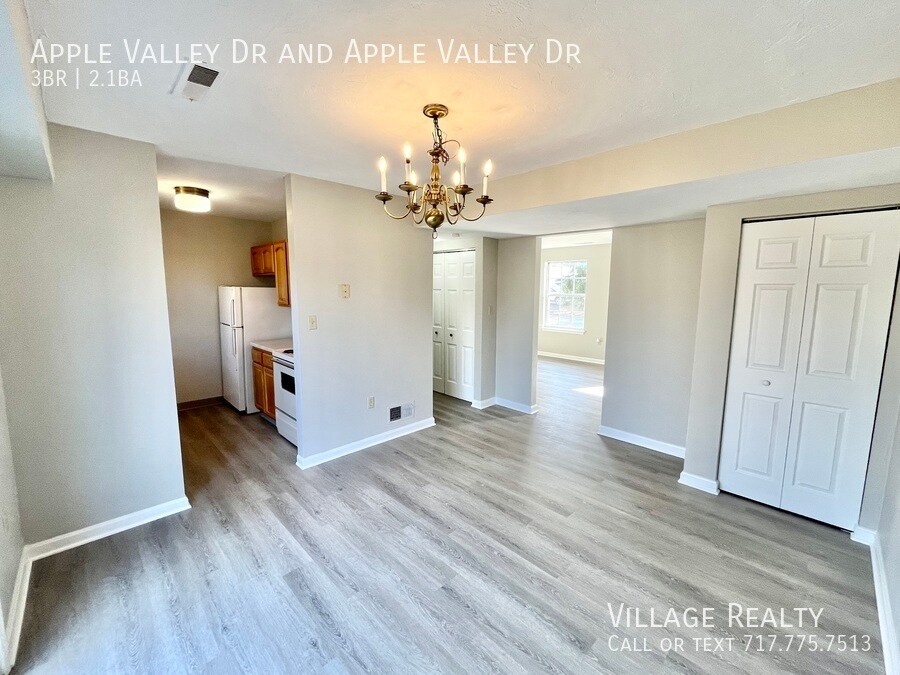 1114 Apple Valley Dr in Red Lion, PA - Building Photo