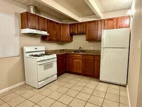 302 S 26th St, Unit 306 in Richmond, CA - Building Photo - Building Photo