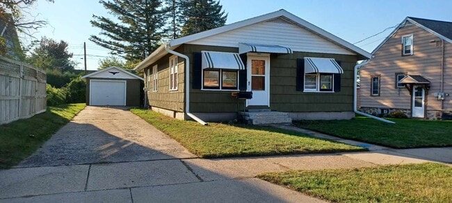 property at 220 17th Ave S