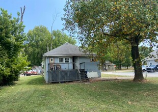 601 N Madison St in West Frankfort, IL - Building Photo - Building Photo