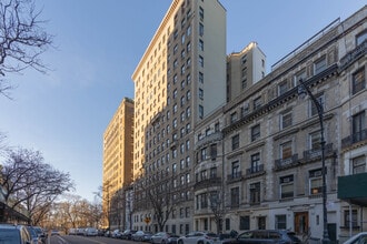 311 W 106th St in New York, NY - Building Photo - Building Photo