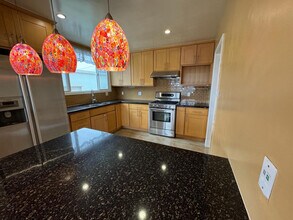 93 Crestview Ave in Daly City, CA - Building Photo - Building Photo