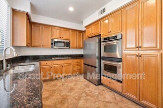 27411 Lock Haven Ct in Temecula, CA - Building Photo - Building Photo