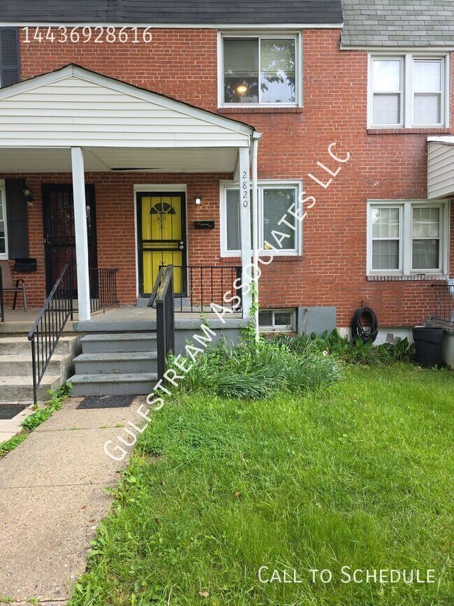 property at 2820 Edgecombe Cir S