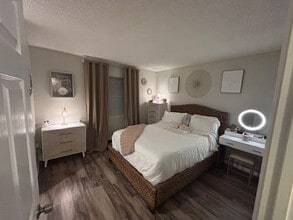 2500 Winding Creek Blvd, Unit B201 in Clearwater, FL - Building Photo - Building Photo