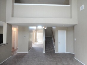 1036 Cove Hollow Dr in Cedar Hill, TX - Building Photo - Building Photo