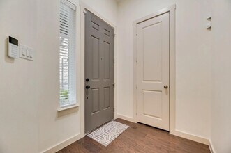134 Claire Dr in Roanoke, TX - Building Photo - Building Photo