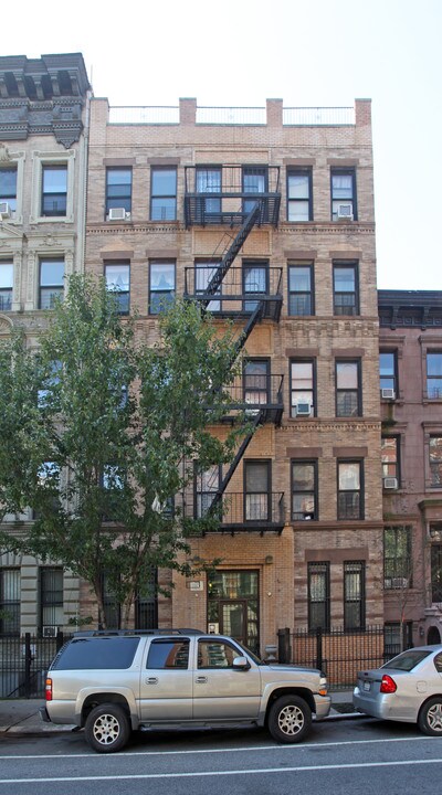 16-18 W 119th St in New York, NY - Building Photo