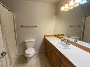 8800 Midvale Rd in Yakima, WA - Building Photo - Building Photo