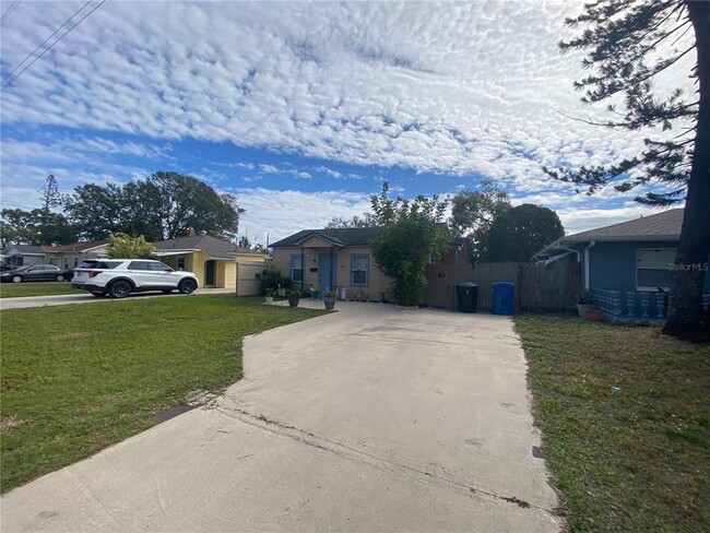 2868 39th Ave N in St. Petersburg, FL - Building Photo - Building Photo