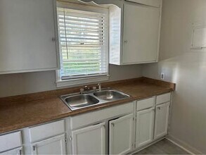 1201 E 2nd Ct in Panama City, FL - Building Photo - Building Photo