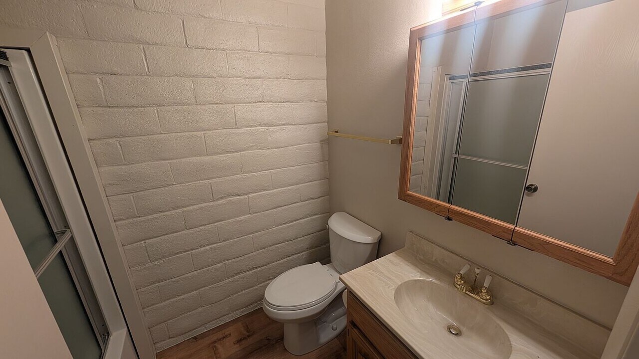 22 Granite Way in Carson City, NV - Building Photo