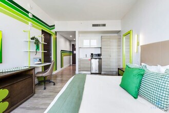 777 N Ocean Dr in Hollywood, FL - Building Photo - Building Photo