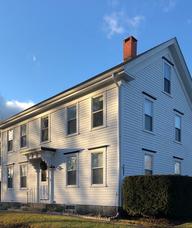 3748 Diamond Hill Rd Apartments and Nearby Cumberland Apartments For