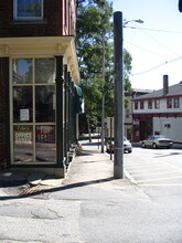 11 Elm St in Amesbury, MA - Foto de edificio - Building Photo