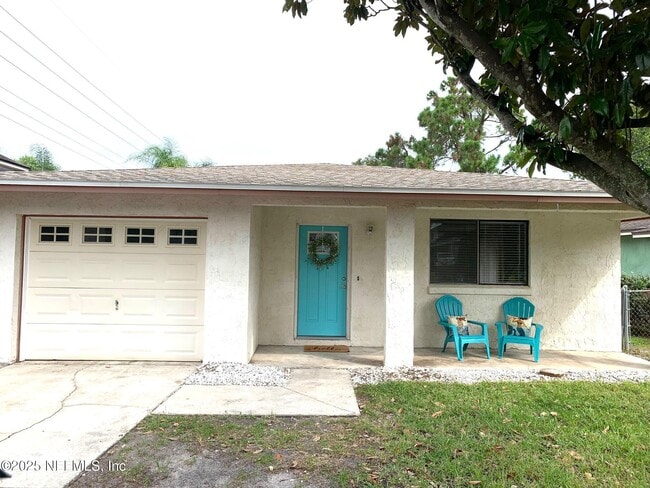 property at 823 14th Ave S