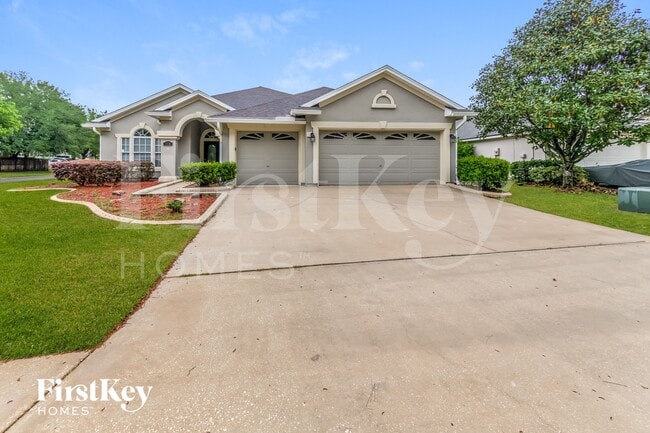 property at 2970 Thorncrest Dr