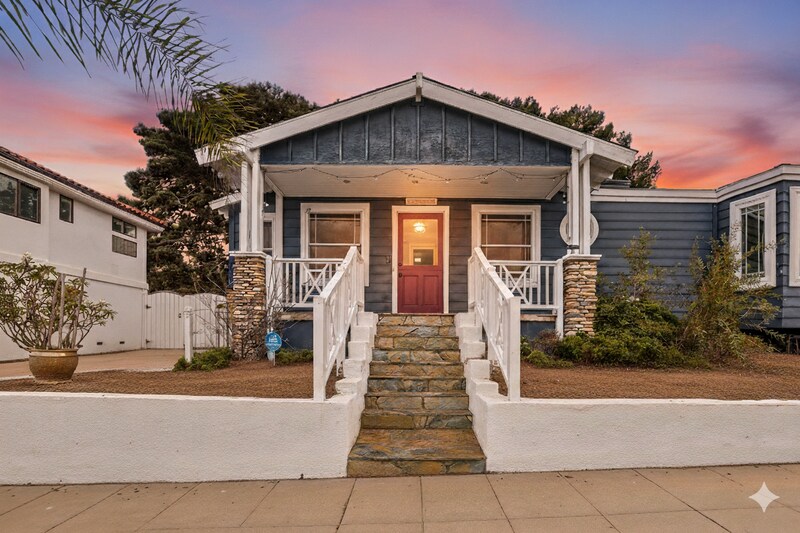 3335 Riviera Dr in San Diego, CA - Building Photo