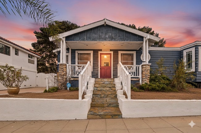 property at 3335 Riviera Dr