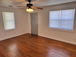 1102 E 7th St in Clovis, NM - Building Photo - Building Photo
