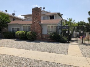 14312 Roscoe Blvd in Panorama City, CA - Building Photo - Building Photo