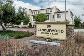 Candlewood Villas in Whittier, CA - Foto de edificio - Building Photo