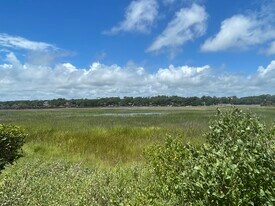 120 Frigate Dr in Holden Beach, NC - Building Photo