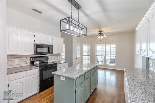 8541 Saddle Creek Rd in Abilene, TX - Foto de edificio