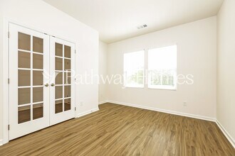462 Jet Strm Dr in La Vergne, TN - Building Photo - Building Photo